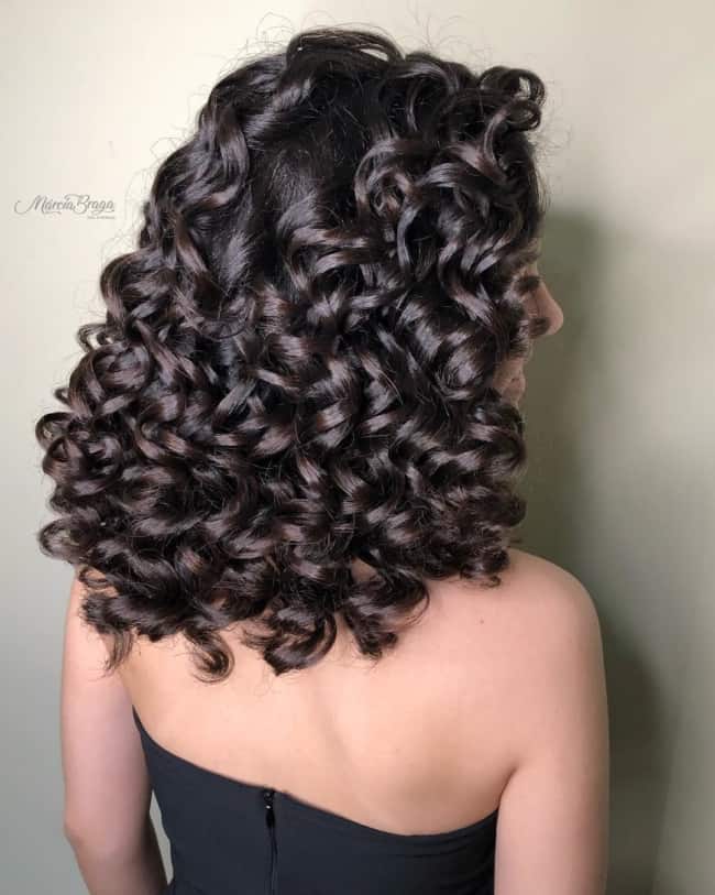 penteados para mãe da noiva para casamento à noite
