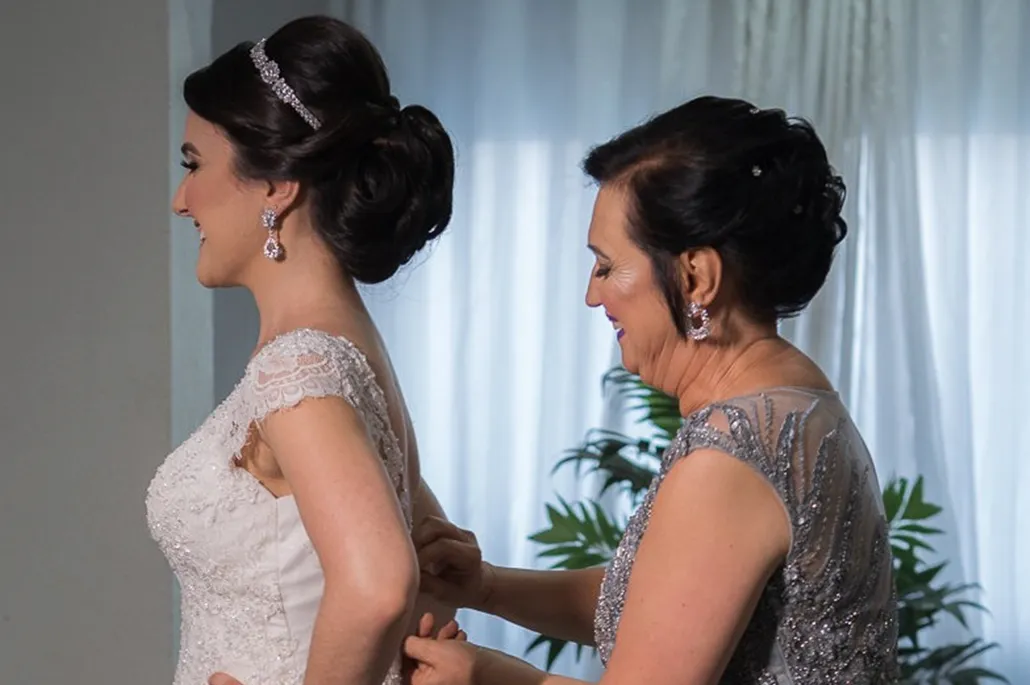 penteados para mãe da noiva presos