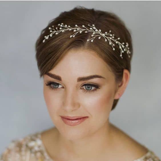 penteado noiva curto com tiara