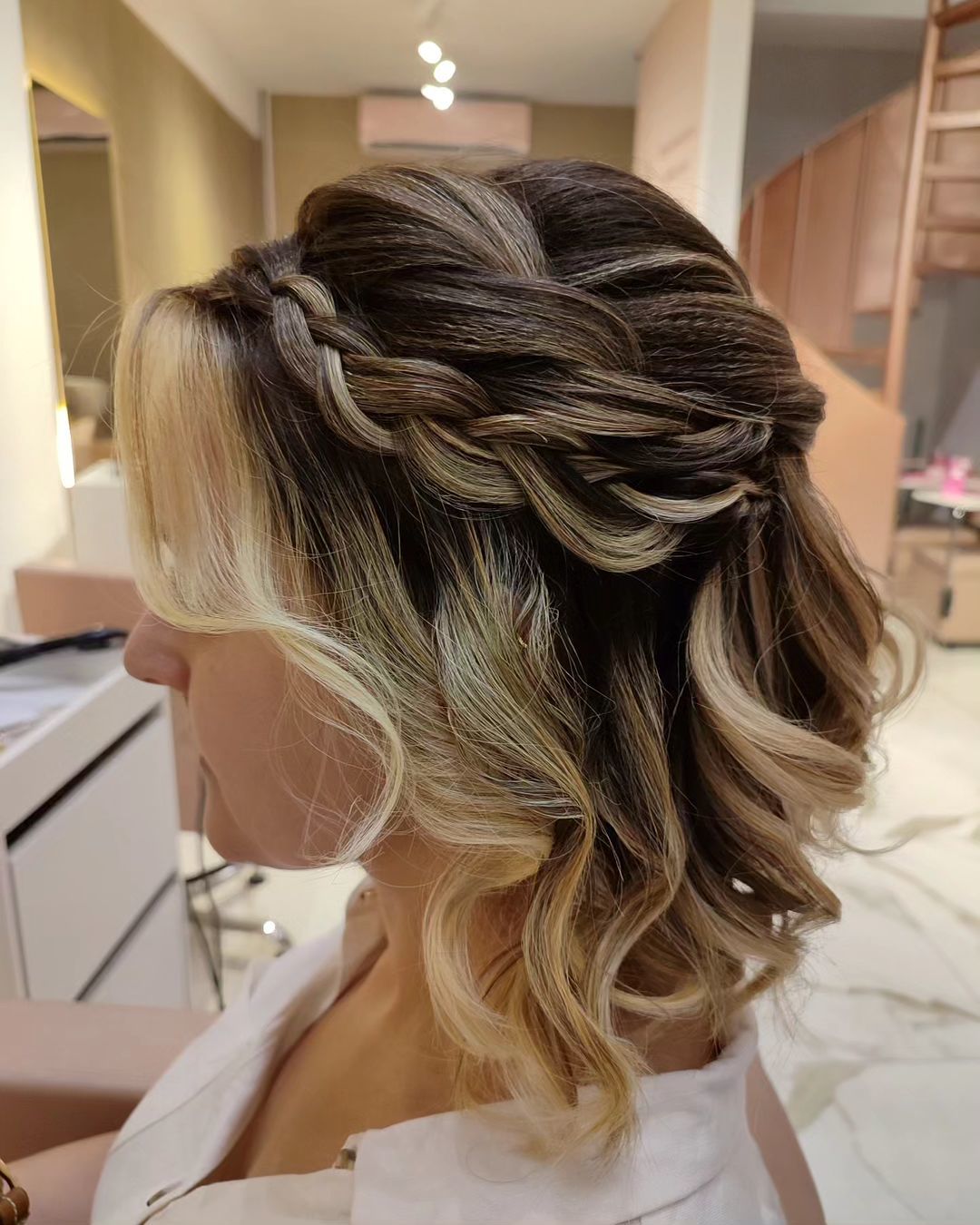penteados de noiva para cabelo curto estilo vintage