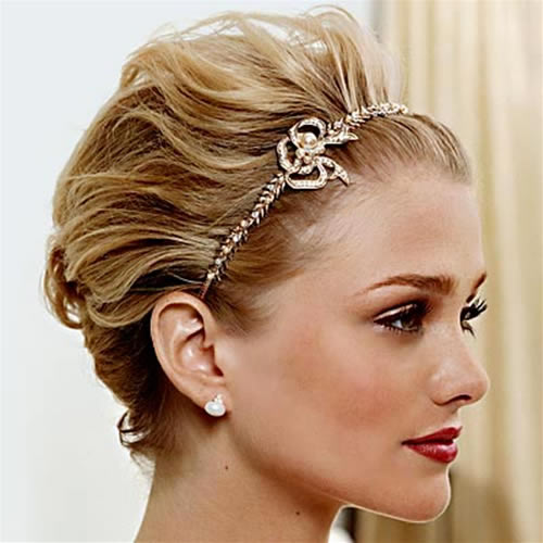 penteados de noiva para cabelo curto com tiara