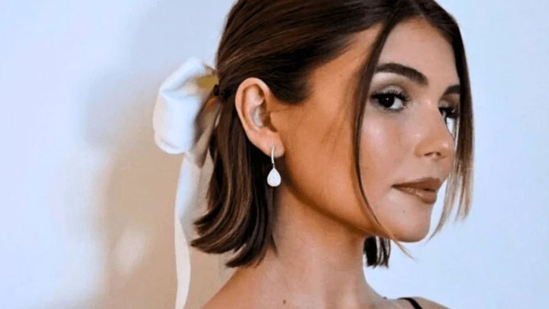 penteados para cabelo curto liso com franja