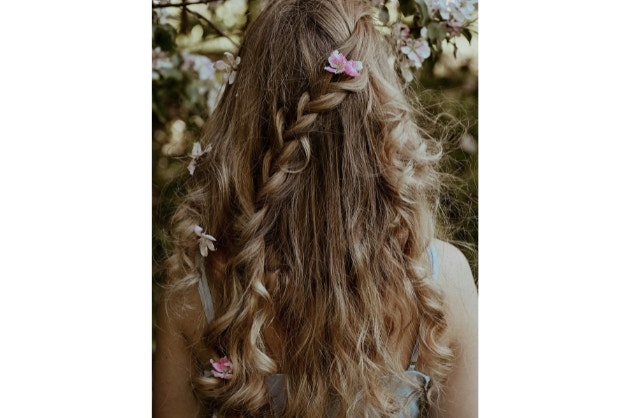 Guia Completo: Como Escolher o Vestido Perfeito para a Mãe do Noivo