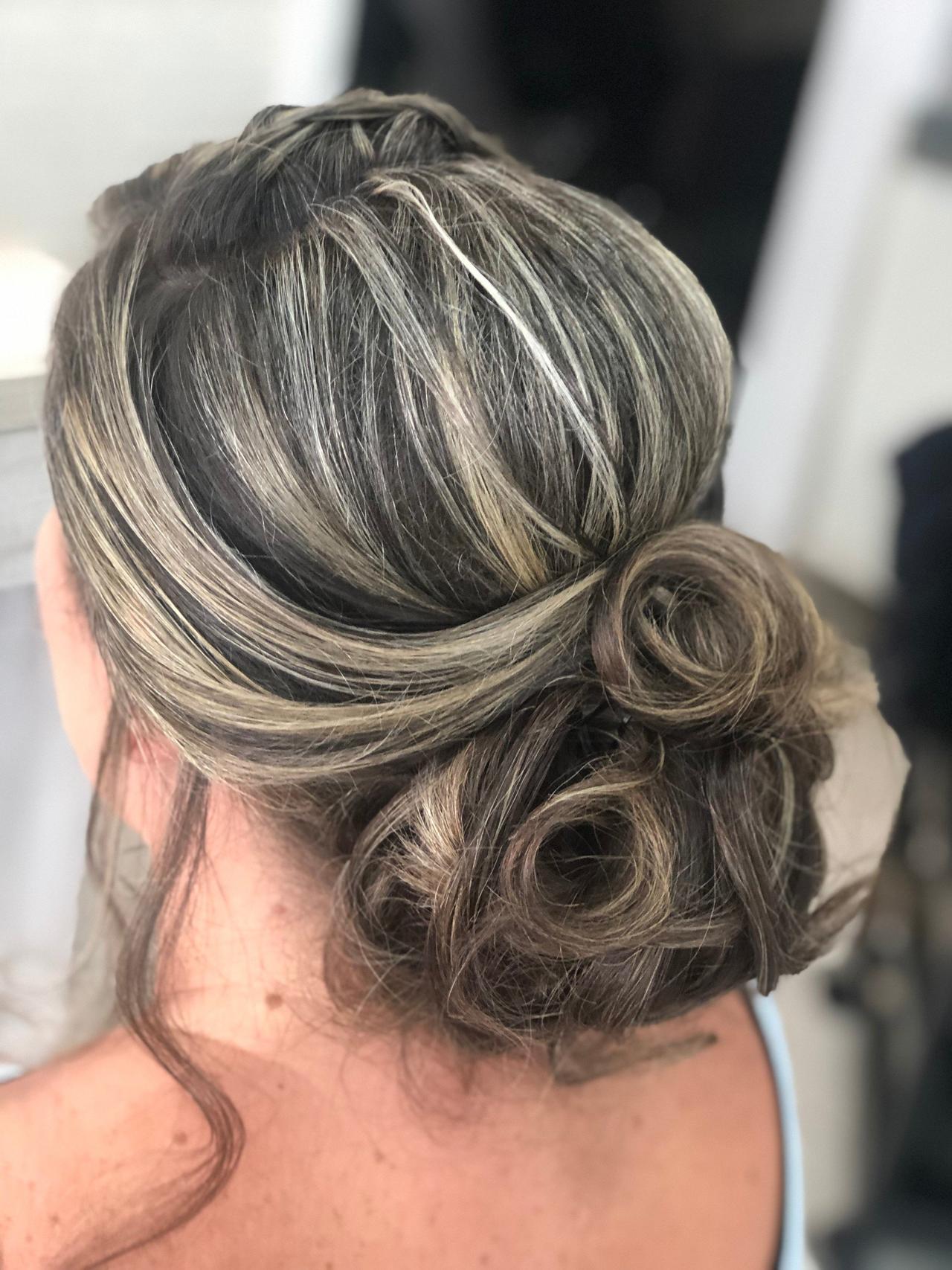 penteados para casamento cabelo médio presos