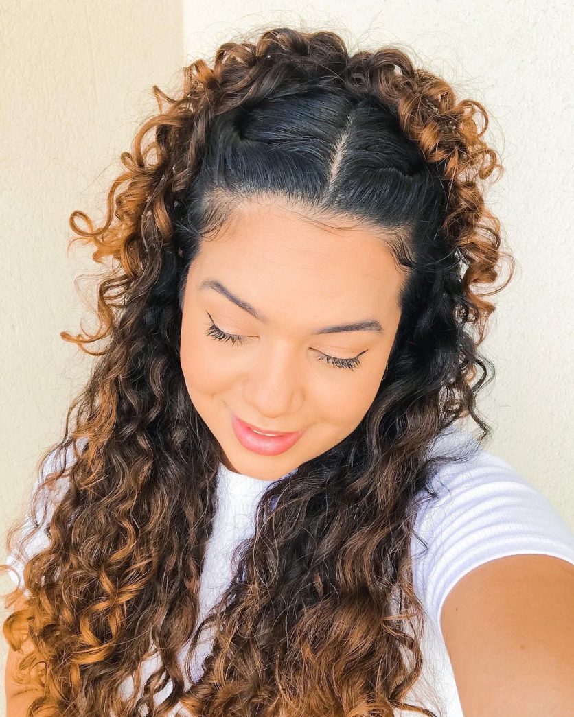 Penteados Semipresos e Presos para Madrinhas Cacheadas