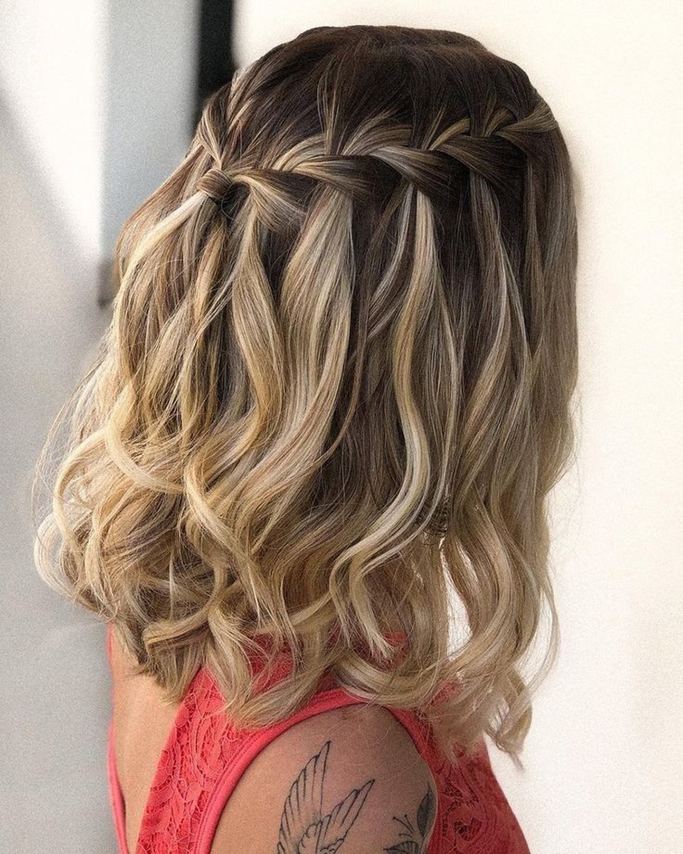 penteados para madrinha de casamento cabelo curto