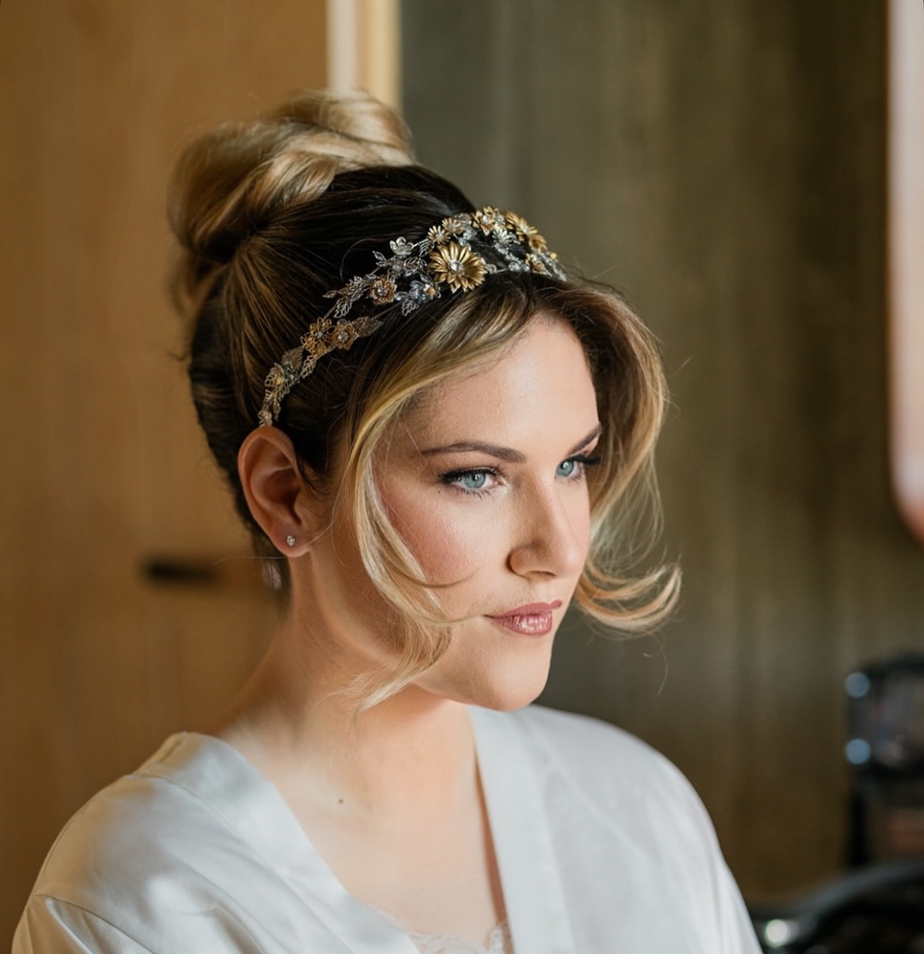 Passo a passo: como fazer um coque rosquinha perfeito para noivas