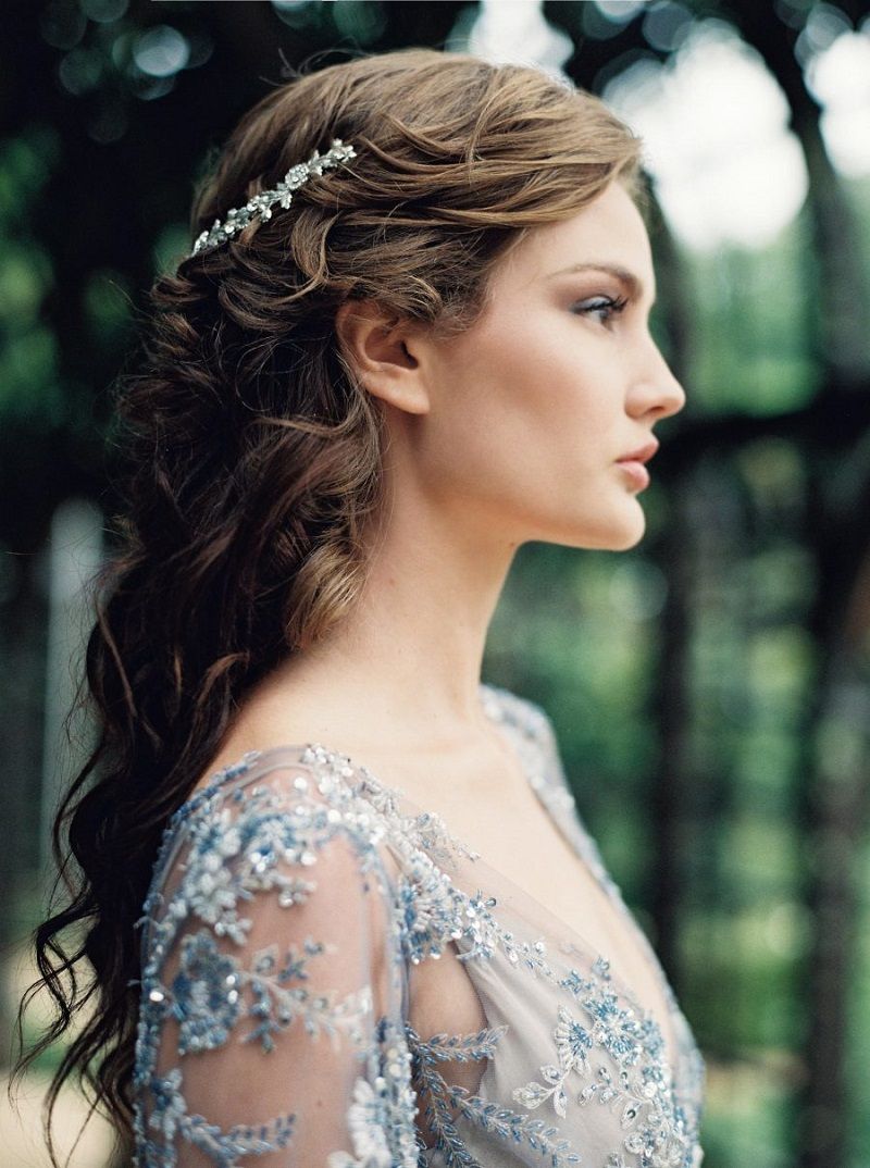 penteados simples para madrinha de casamento