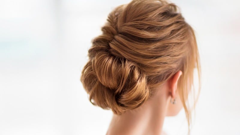 ideias de penteados simples para madrinha de casamento
