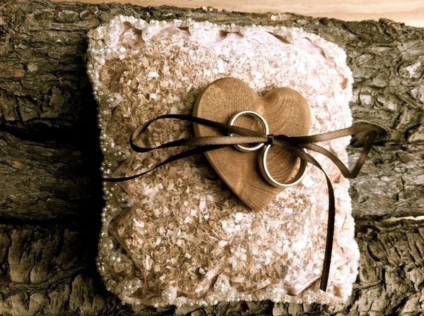 quanto custa um porta aliança personalizado