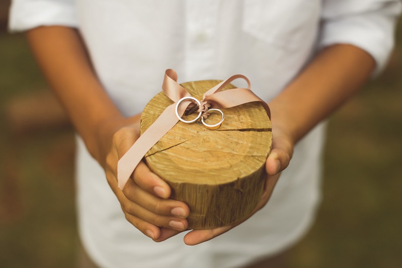 quanto custa um porta aliança personalizado