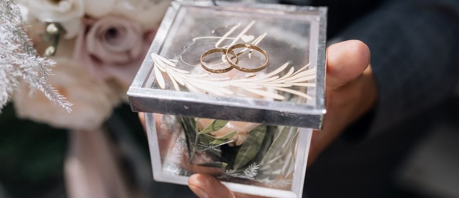 ideias criativas porta alianças casamento