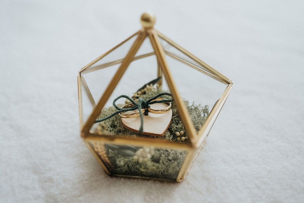 porta aliança rústico madeira vs porta aliança metal