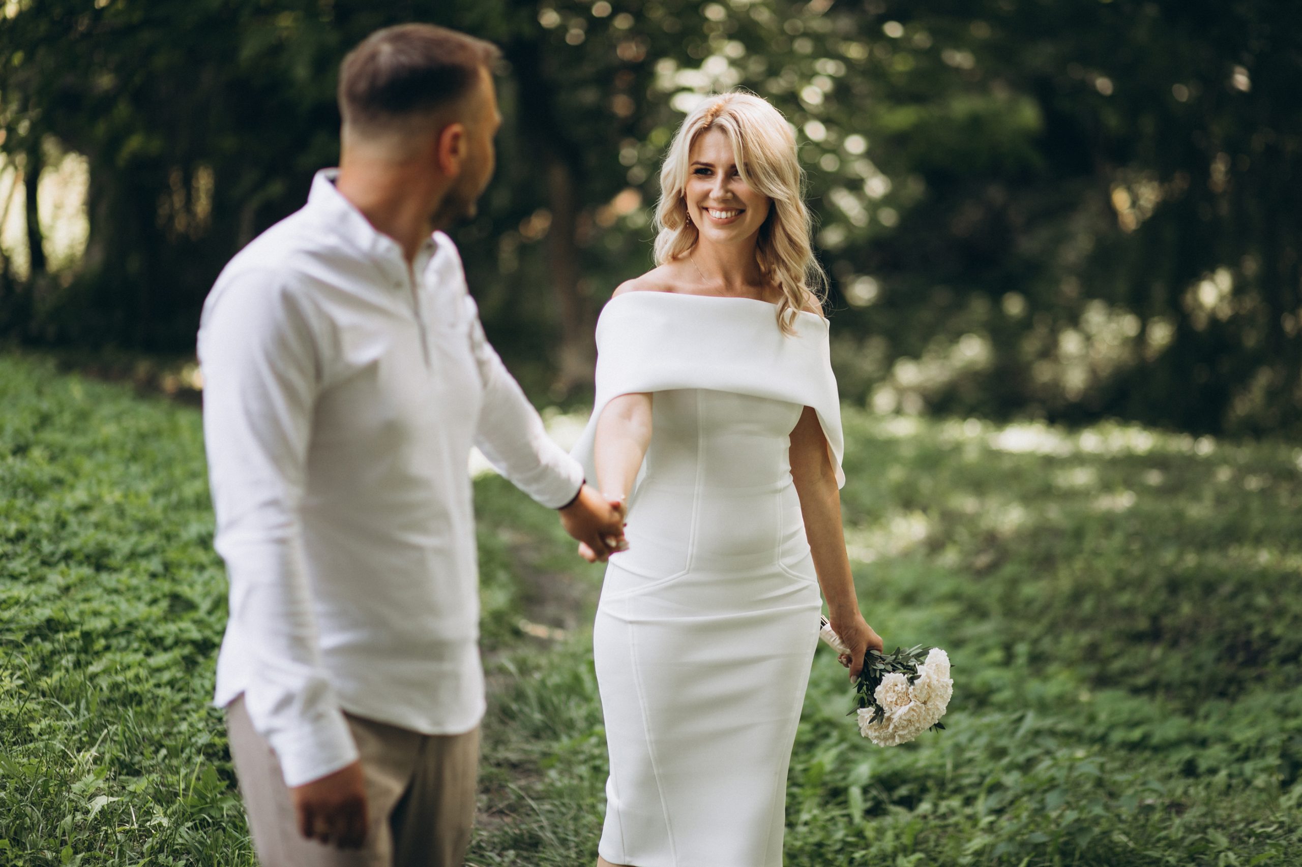 Alfaiataria Feminina para Casamento Civil: Tendências e Onde Comprar