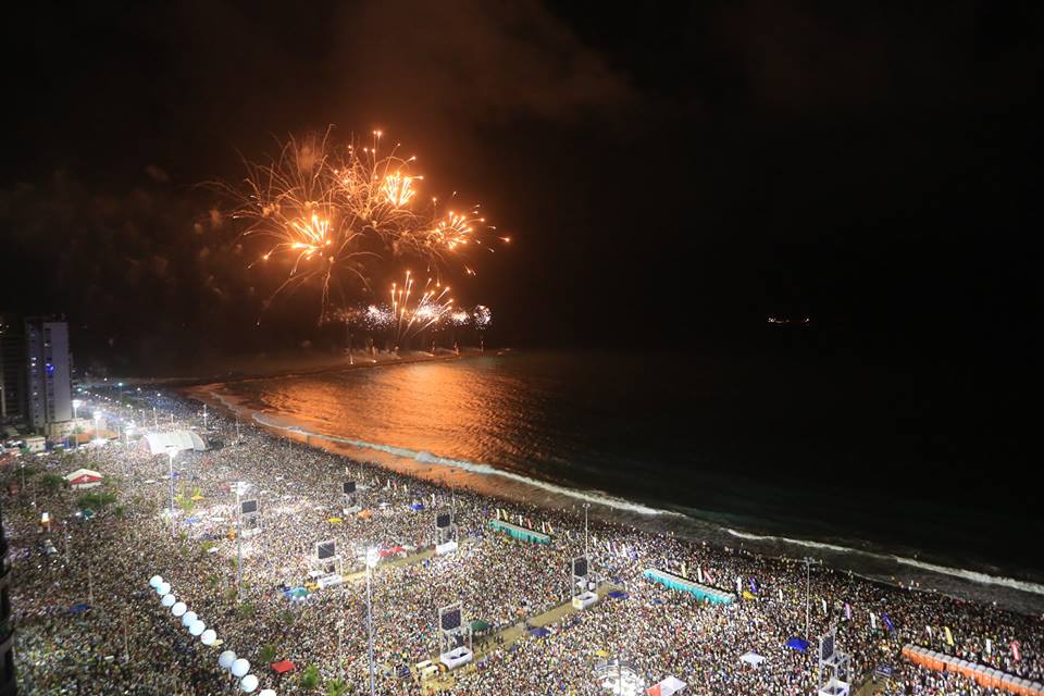 Fogos Silenciosos: Onde a Legislação Brasileira Avança na Pirotecnia