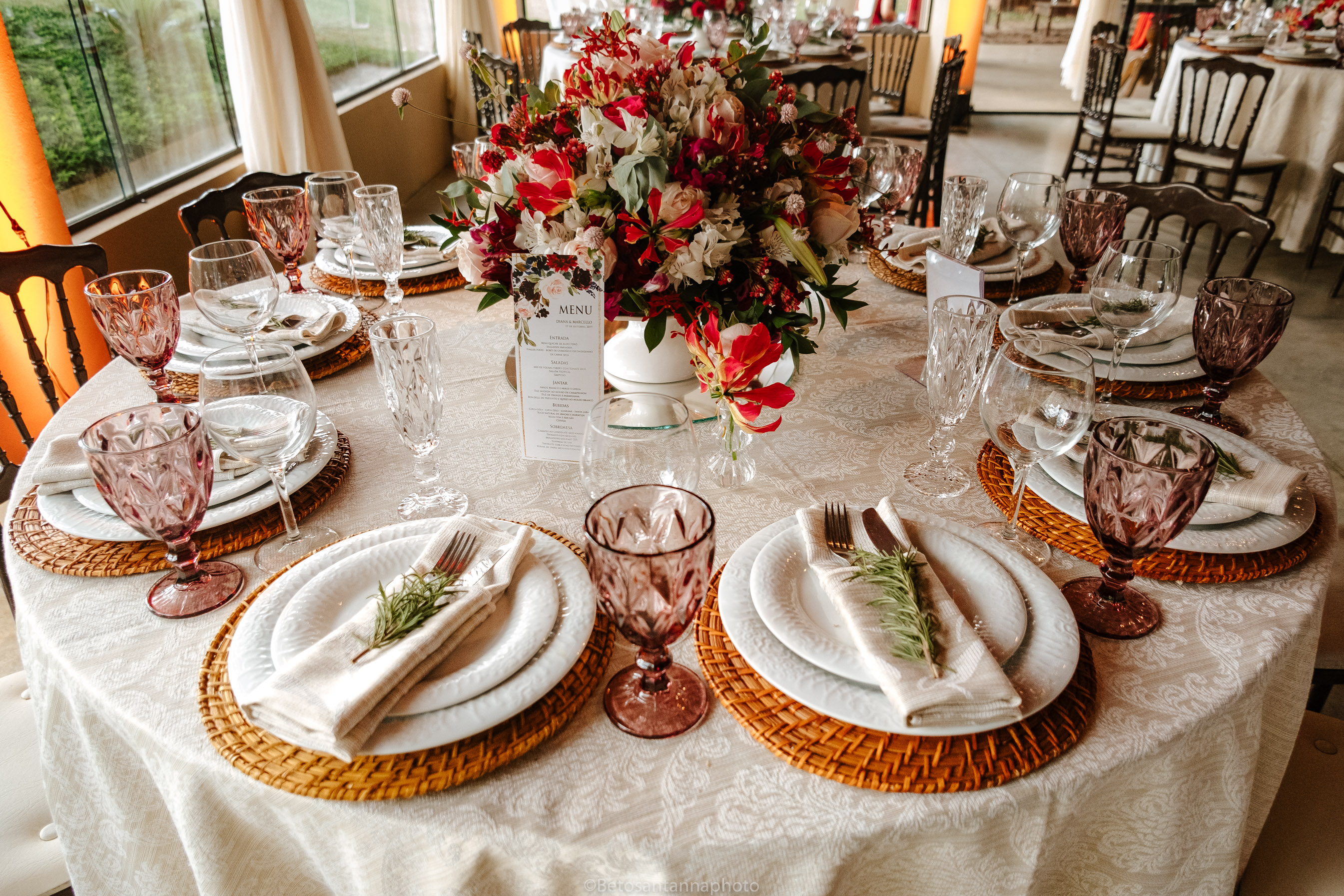 quanto custa um jogo de sousplat para 10 pessoas