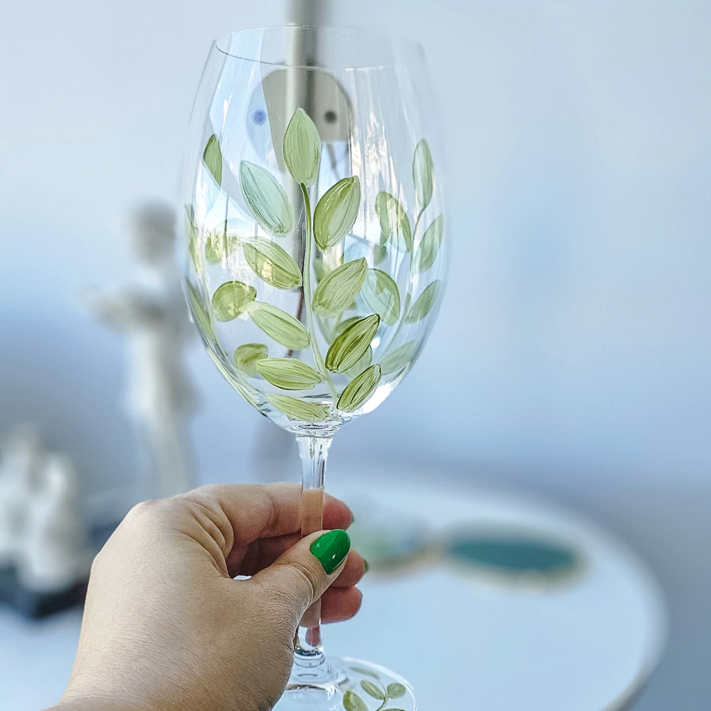 Guia Completo: Como Escolher a Taça de Cristal Perfeita