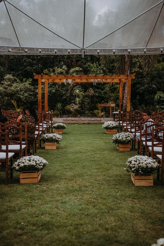 tenda transparente para casamento na praia