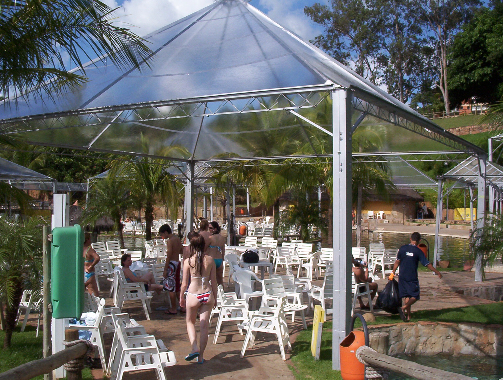 quanto custa alugar tenda para casamento