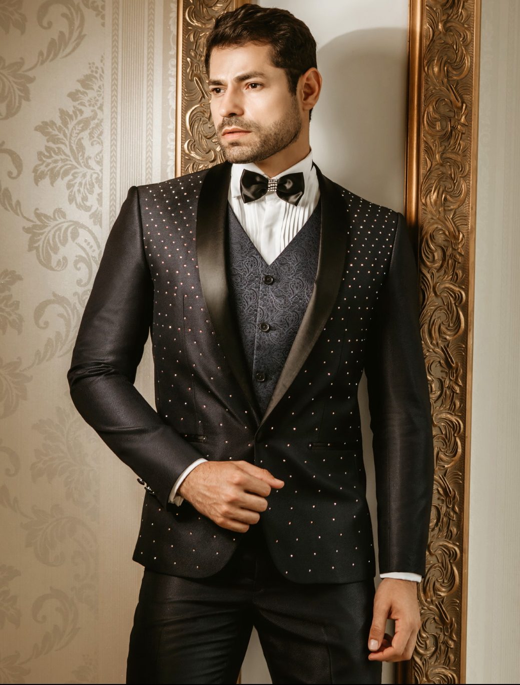 Slim Fit vs. Traje Transpassado: Qual Terno Escolher para o Seu Casamento?