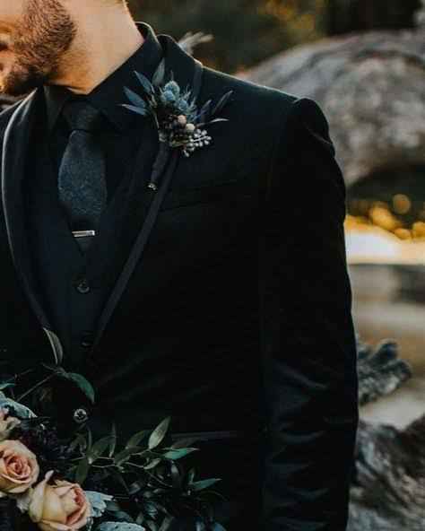 Acessórios Essenciais para o Terno Preto do Noivo: Do Sapato à Lapela