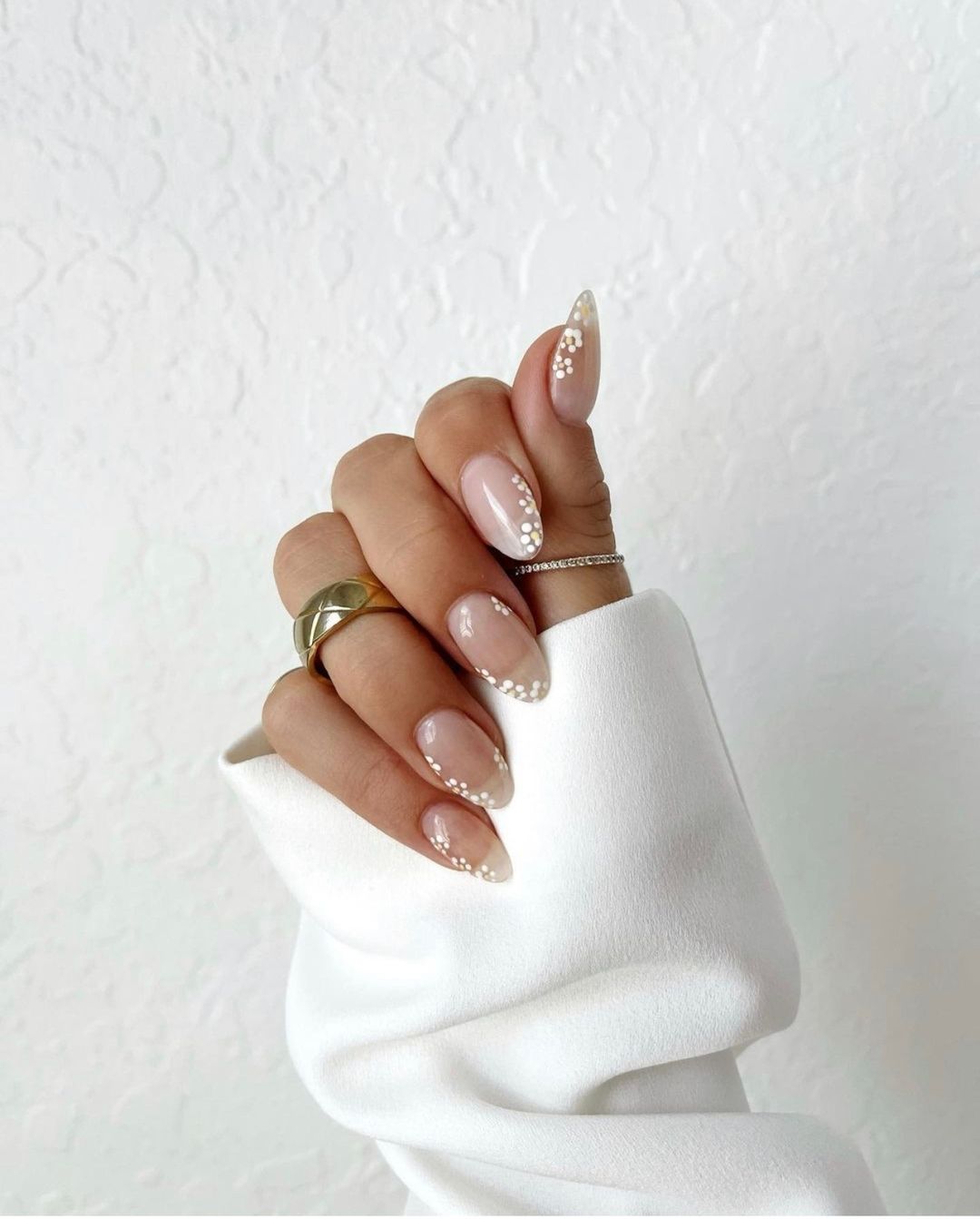 unhas para casamento na praia