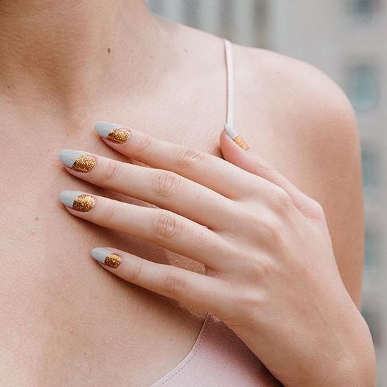 unhas de noivas delicadas