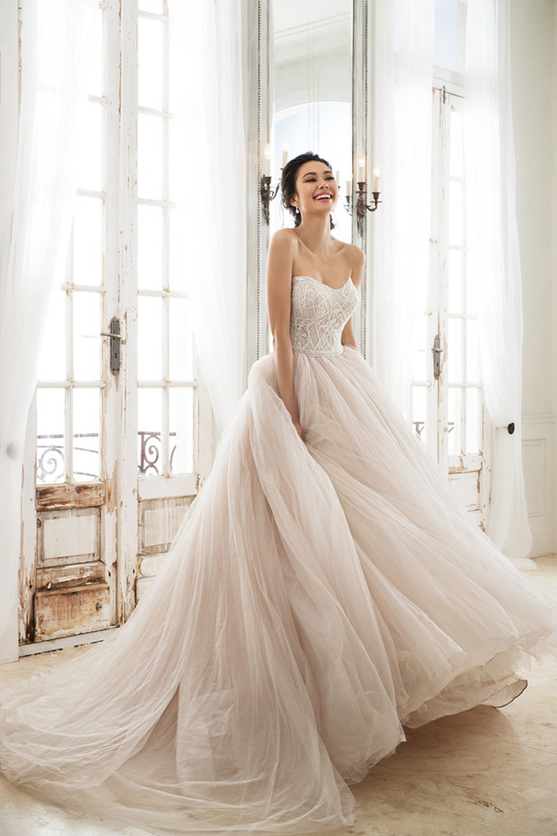 vestido de noiva com manga longa de renda para casamento no inverno