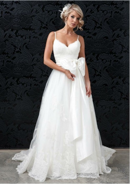 vestido de noiva alça fina curto