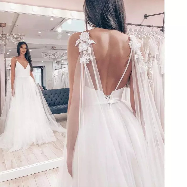 vestido de noiva alça fina com pedrarias