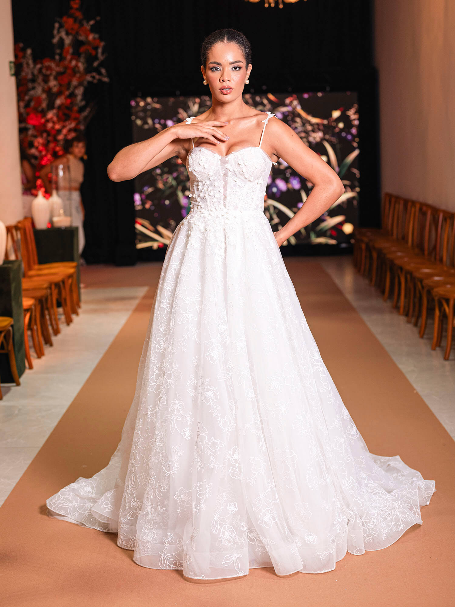 vestido de noiva alça fina para casamento civil