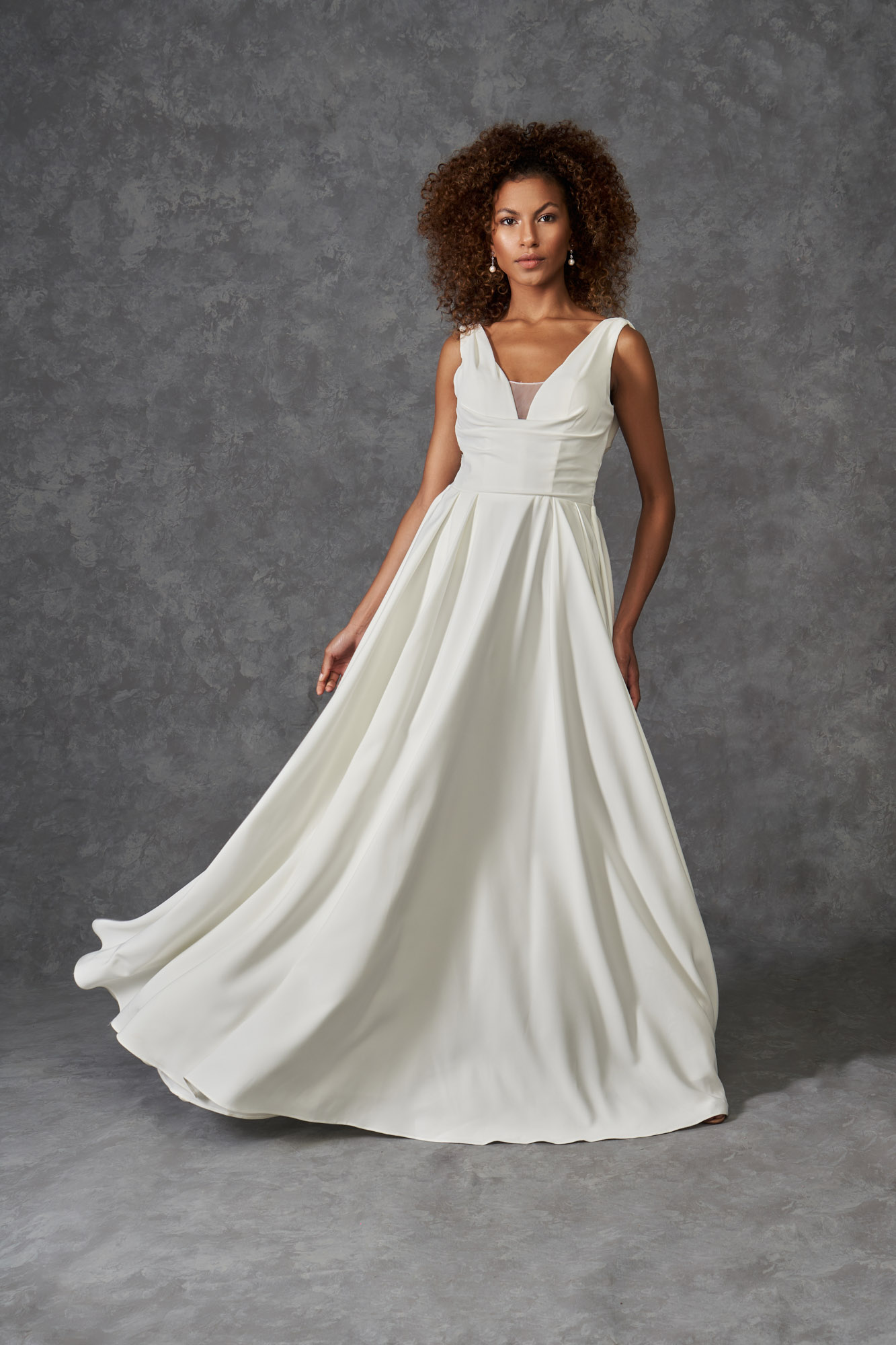 vestido de noiva alça larga vs alça fina