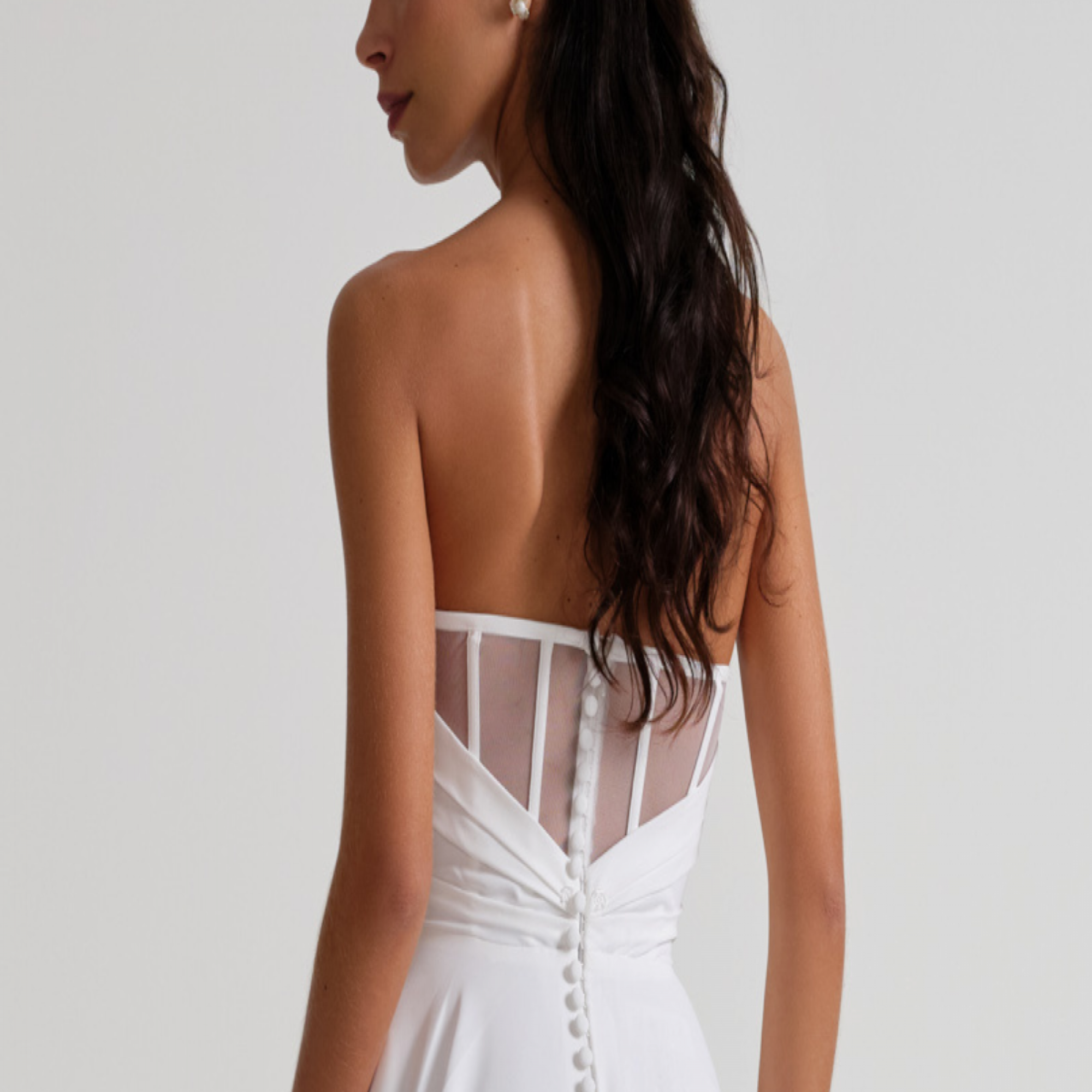 Vestido de noiva com estrutura interna (corpete com barbatanas)