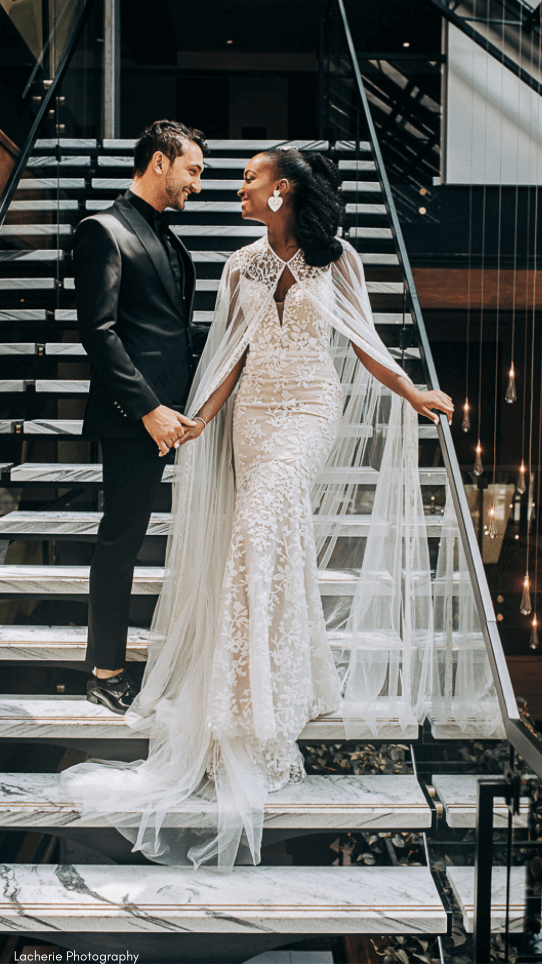 Vestido de noiva com linhas limpas