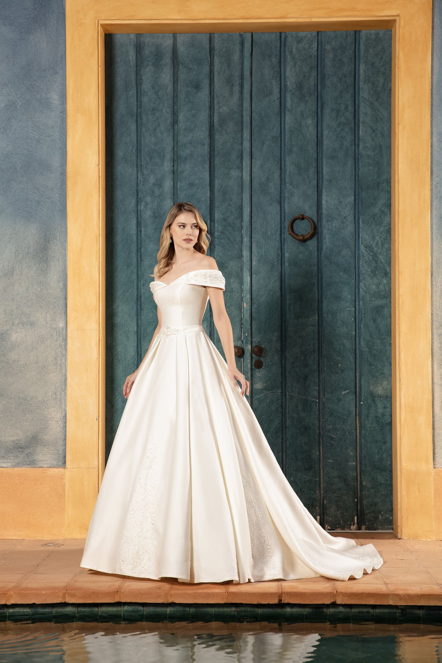 vestido de noiva assimétrico vs vestido de noiva tradicional