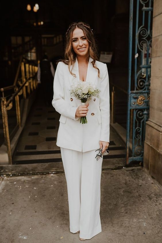 vestido de noiva blazer e calça