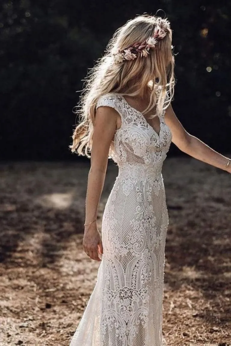 5 ideias de títulos:
1. O Guia Completo do Vestido de Noiva Boho Chic para Casamentos na Praia
2. Tecidos Leves e Detalhes Artesanais: A Essência do Vestido Boho para o Litoral
3. Decotes e Cortes: Como Escolher o Vestido de Noiva Boho Perfeito para a Praia
4. Onde Encontrar o Vestido de Noiva Boho Ideal: Lojas e Marketplaces
5. Cores e Inspirações: A Paleta de Cores do Vestido de Noiva Boho para Casamentos Diurnos