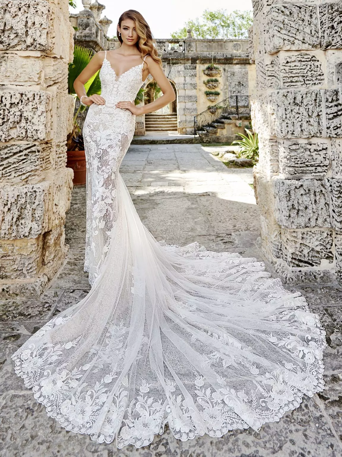 vestido de noiva cauda capela moderna