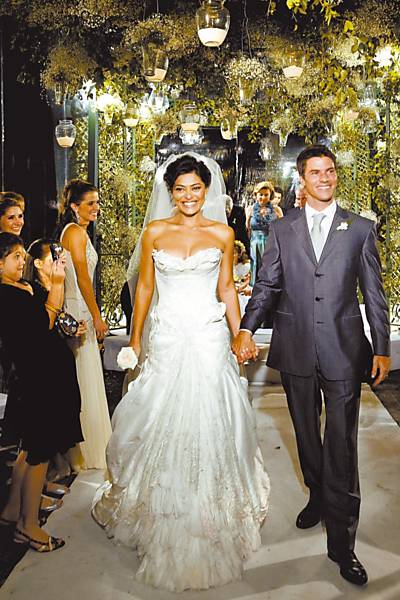 Emannuelle Junqueira vestidos de noiva