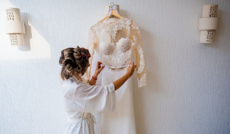 vestido de noiva champagne combina com que