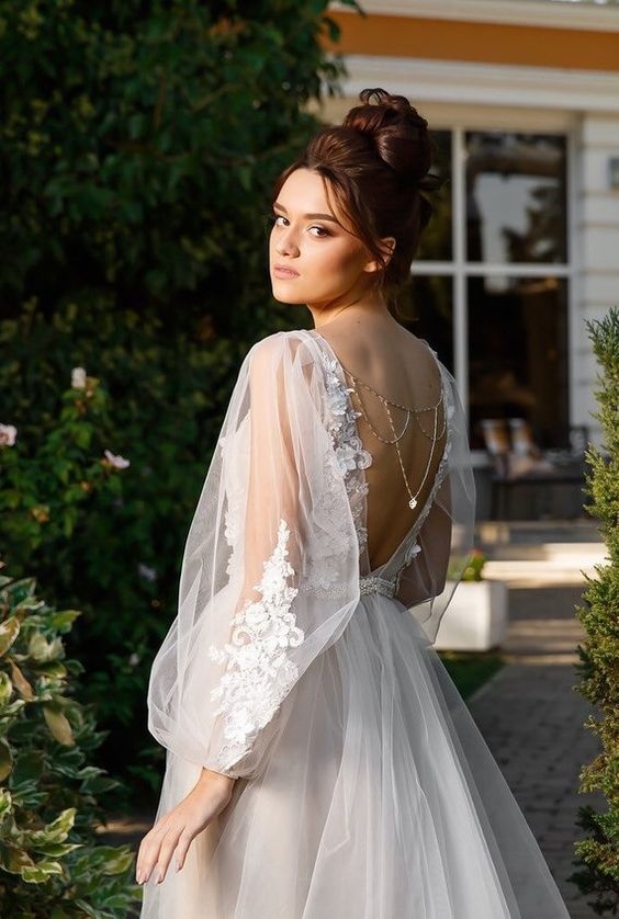 vestido de noiva com mangas bufantes