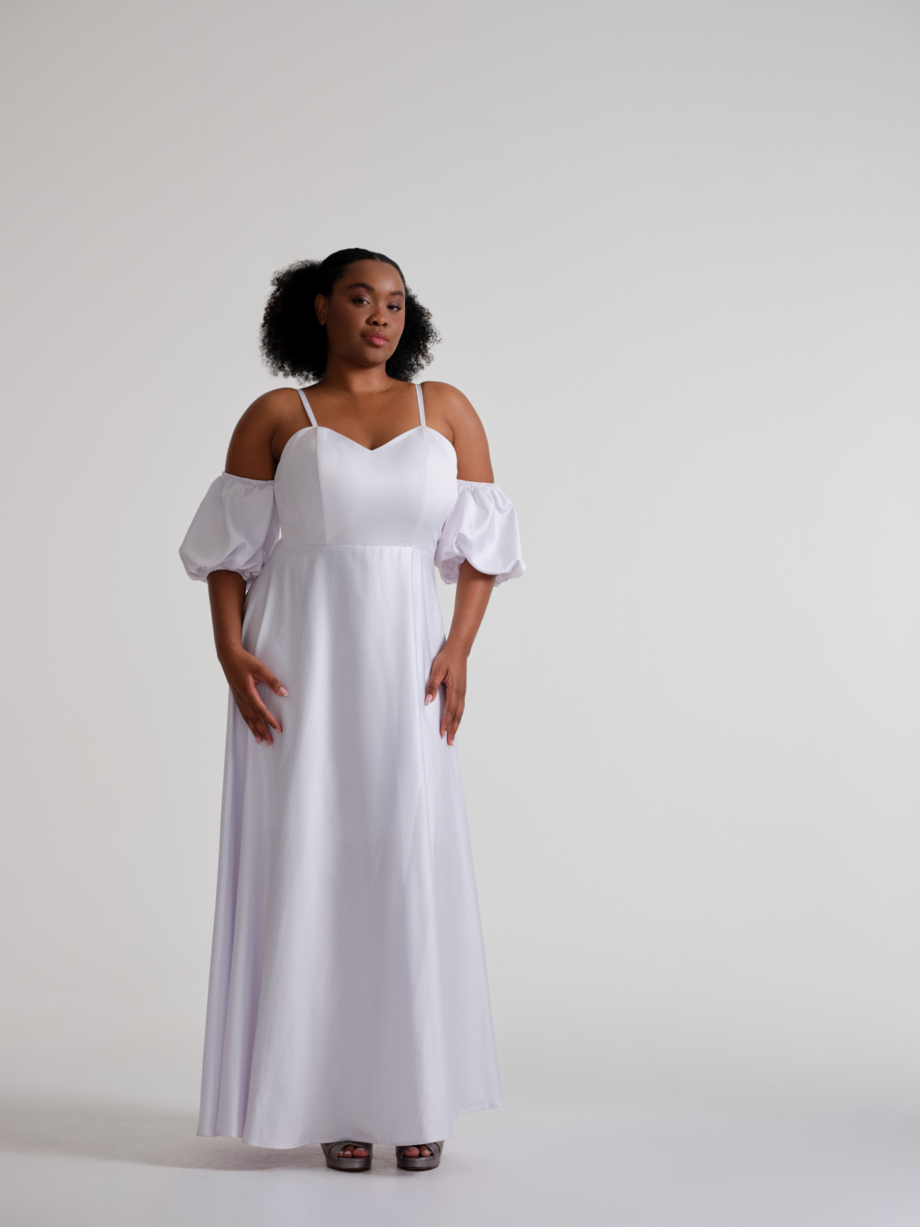vestido de noiva com mangas bufantes de cetim