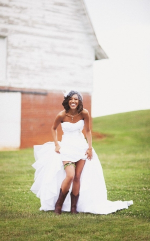 vestido de noiva country vs vestido tradicional com bota