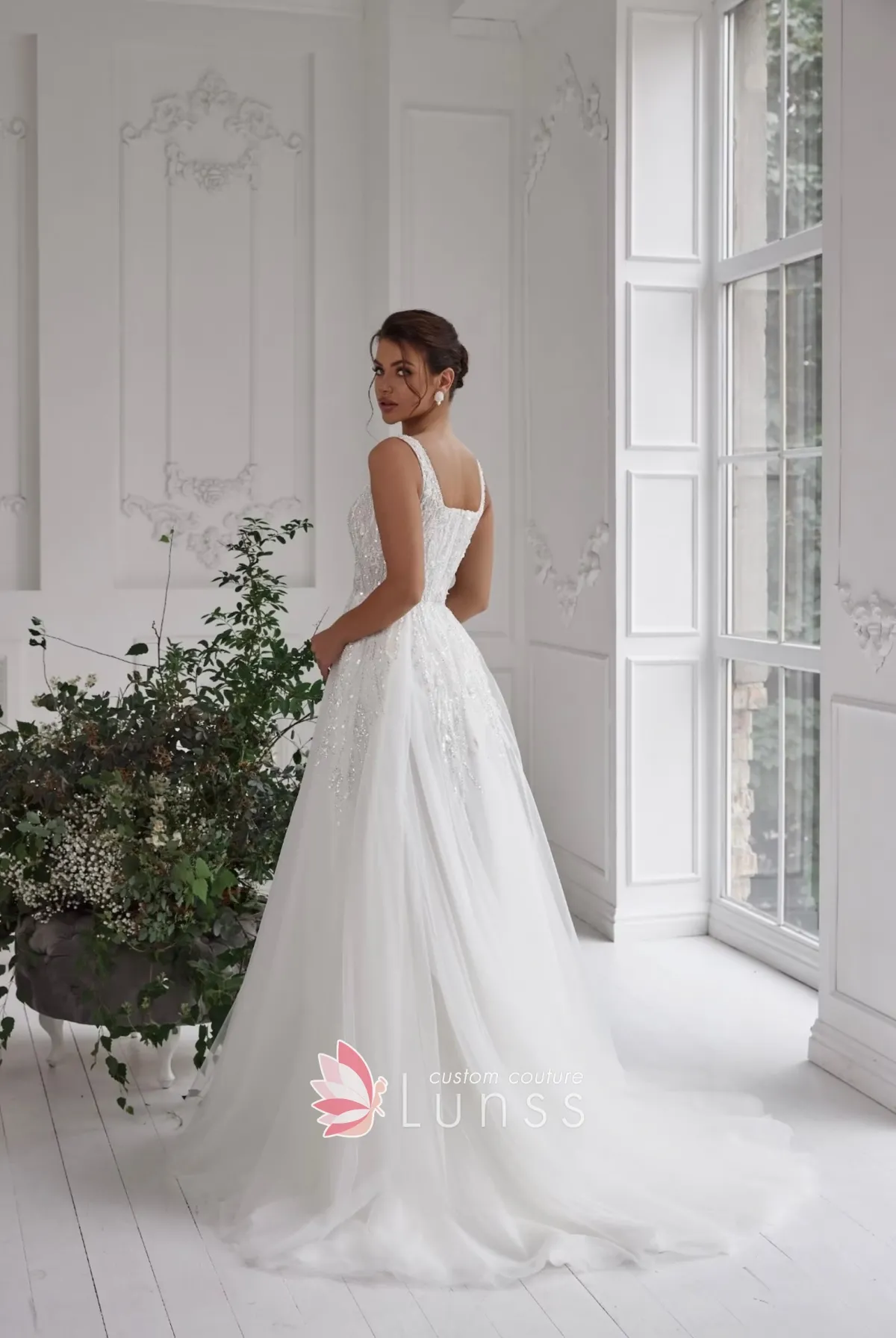 Decote Quadrado: A Tendência de Vestidos de Noiva que Conquista em 2025 e 2026