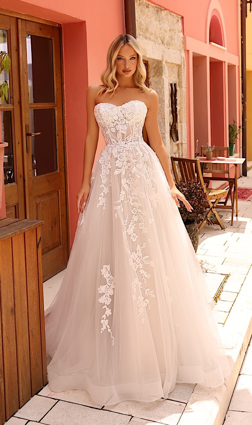 Decote Quadrado e Mangas Longas: A Combinação Perfeita para Casamentos de Inverno