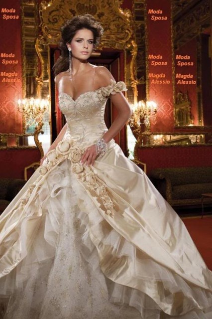 ideias vestido noiva dourado champanhe casamento luxuoso