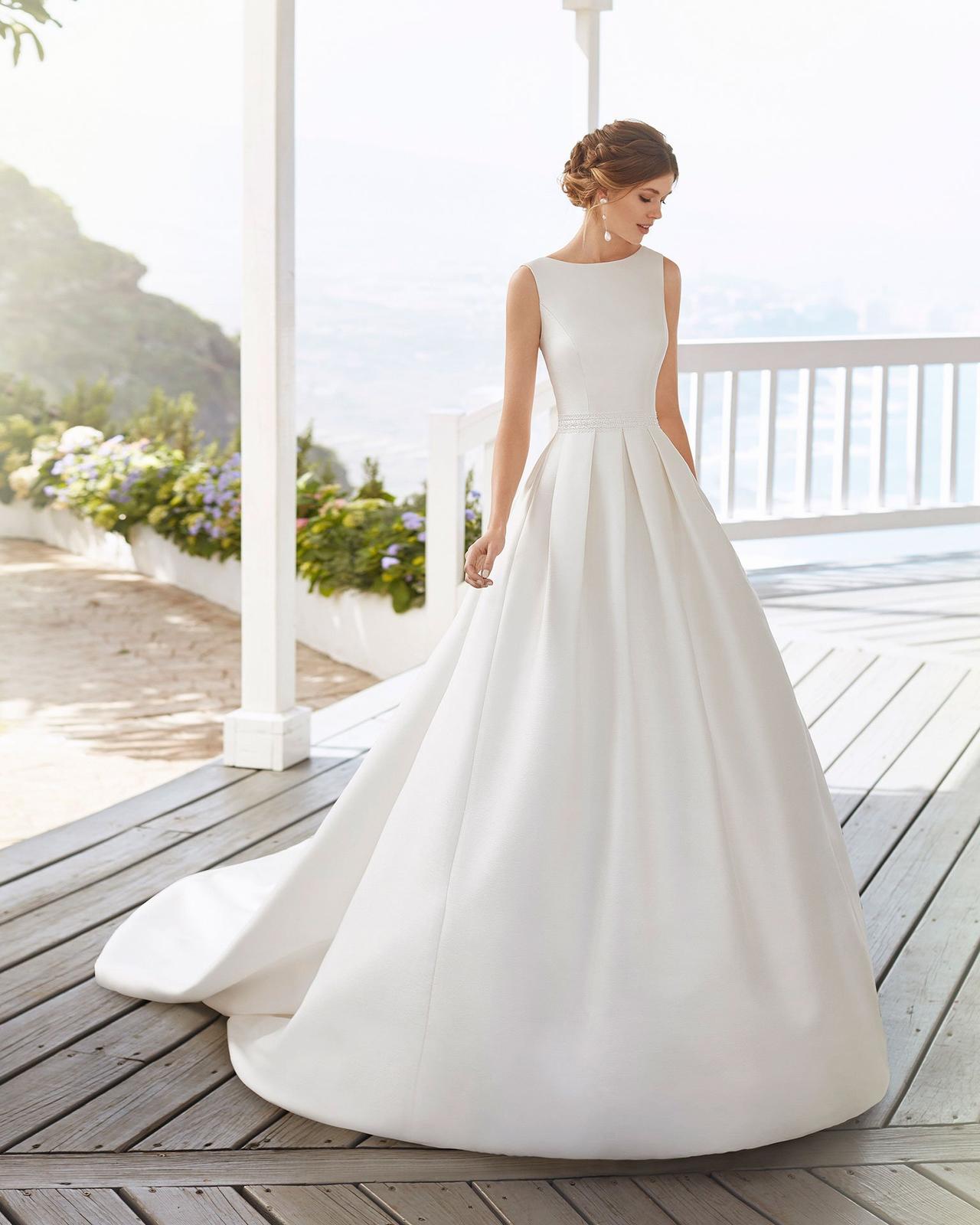 vestido de noiva gola canoa minimalista