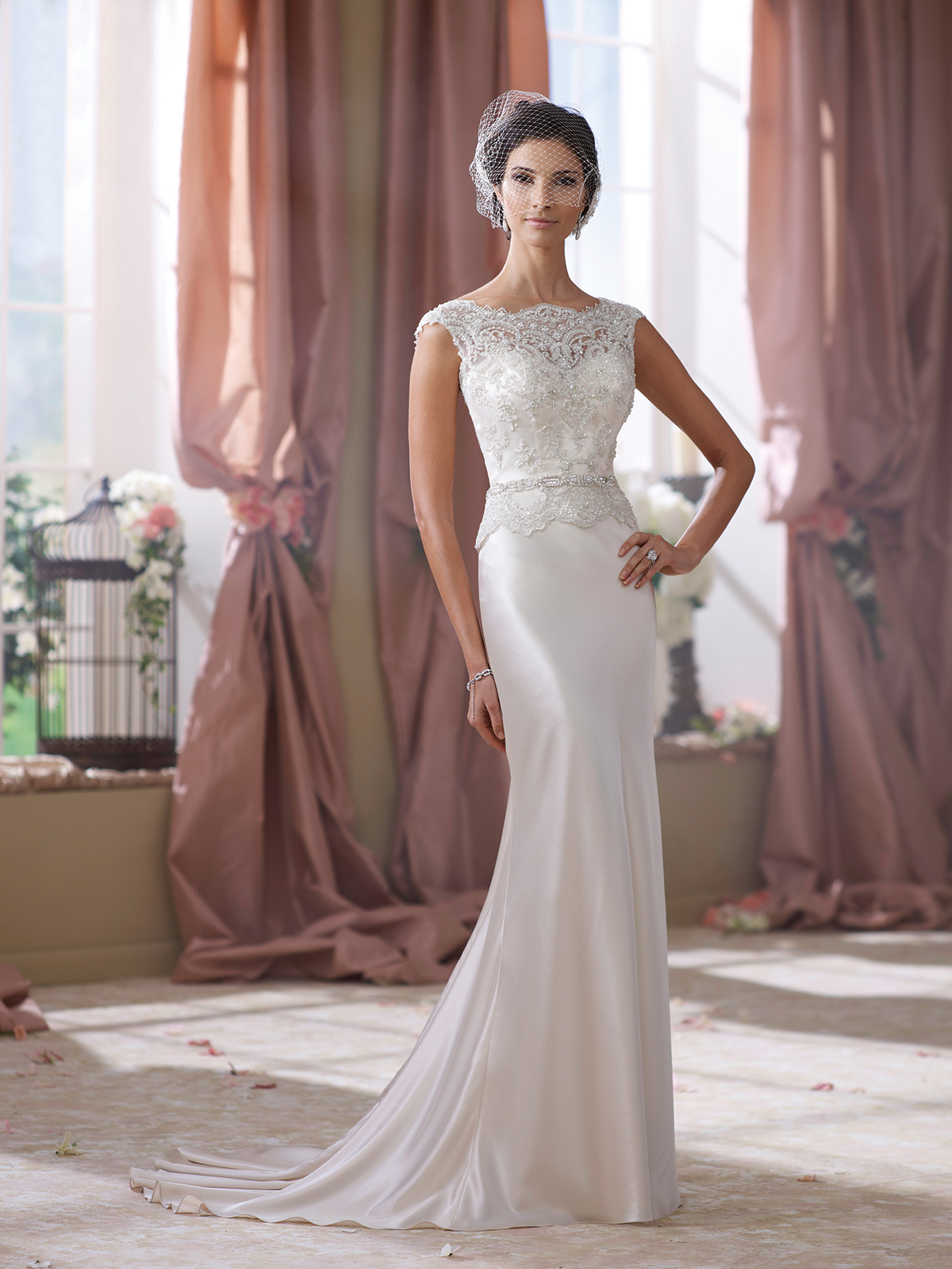 vestido de noiva gola canoa princesa