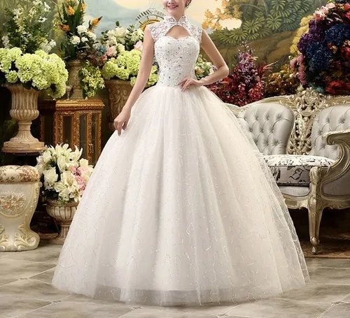 Vestido de Noiva Curto ou Midi: A Tendência Perfeita para a Pista de Dança