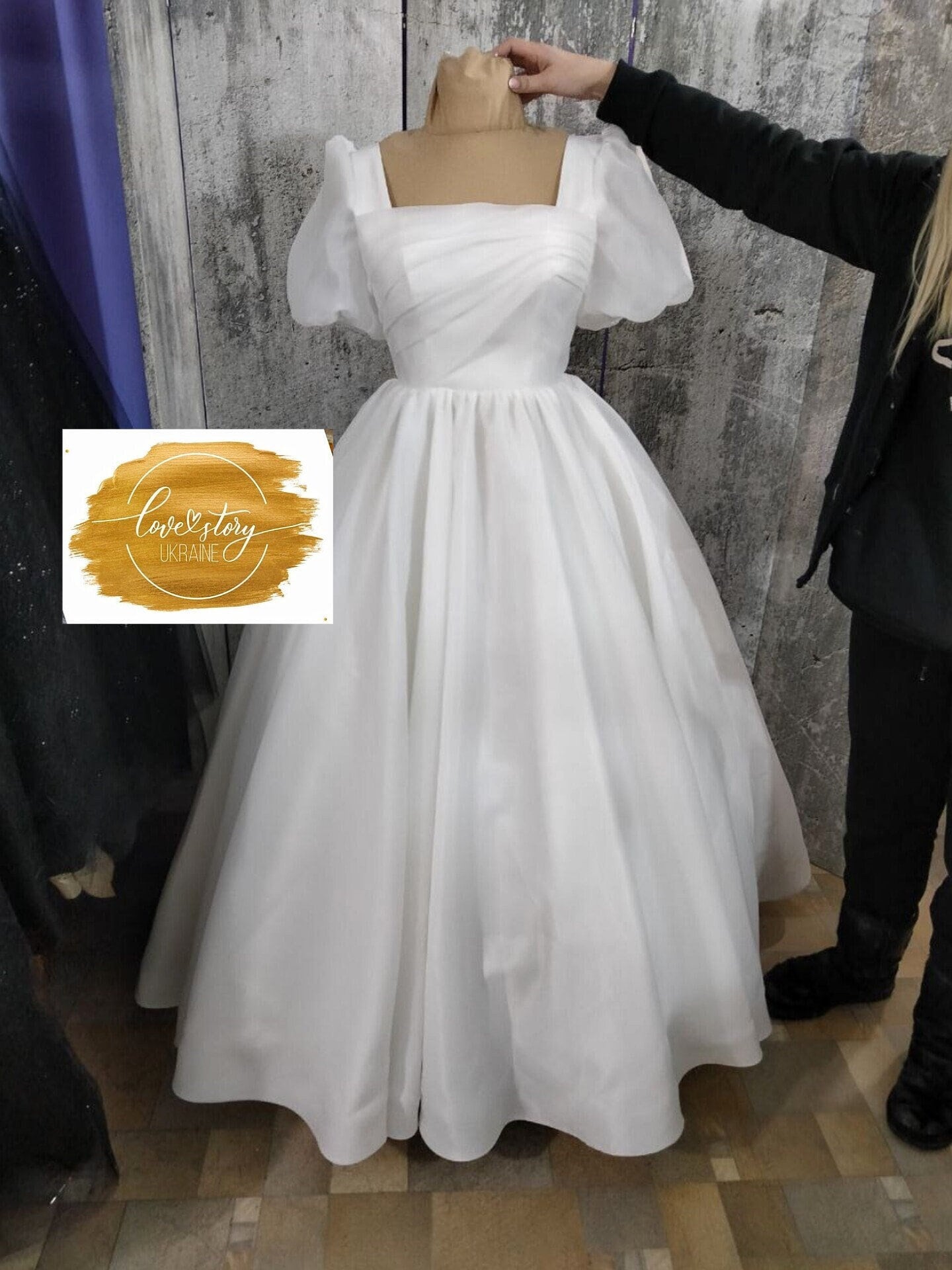 quanto custa um vestido de noiva manga bispo